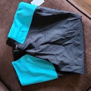 Under Armour capris, size XL